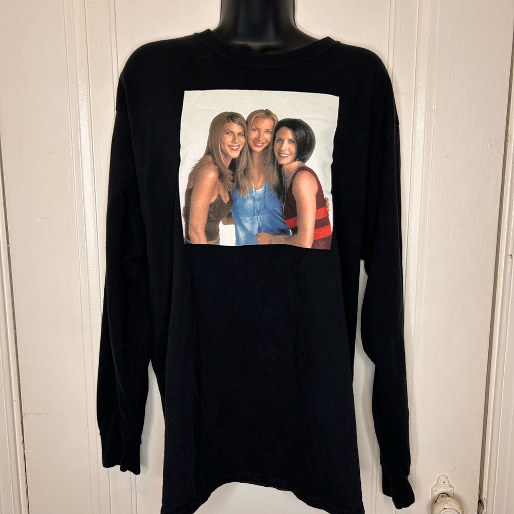 FRIENDS Ripple Junction Black Graphic Sweatshirt